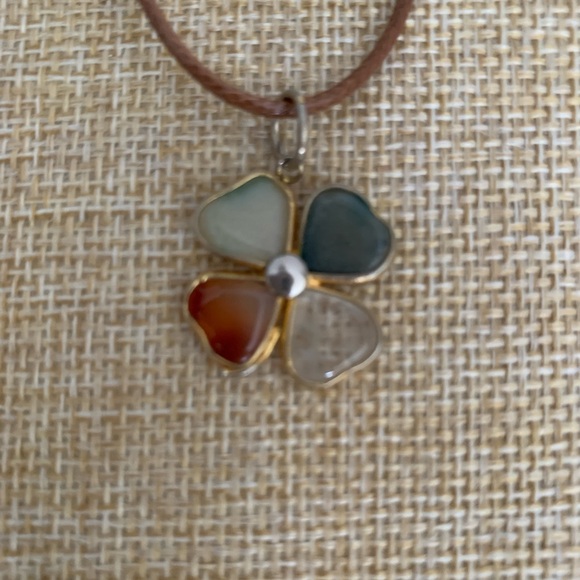 Vintage agate four leaf clover. - Picture 3 of 7